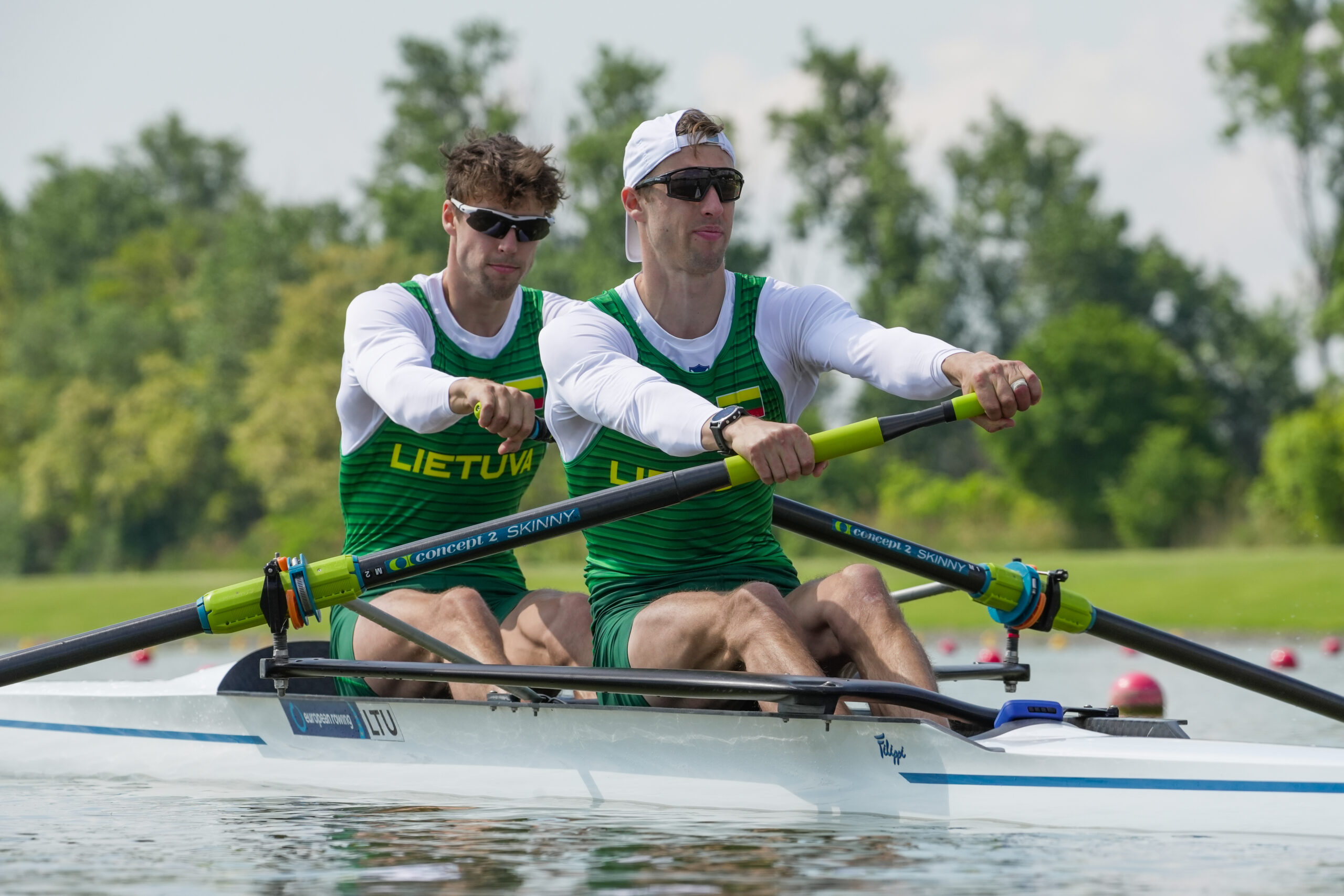 Broliai Stankūnai užtikrintai pateko į Europos čempionato pusfinalį